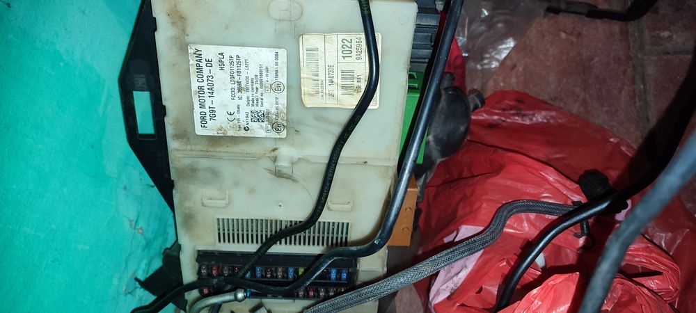 Vând piese Mondeo IV 2007 2.0 tdci