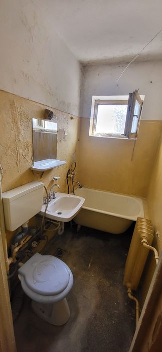 Vand apartament 2 camere Catanga