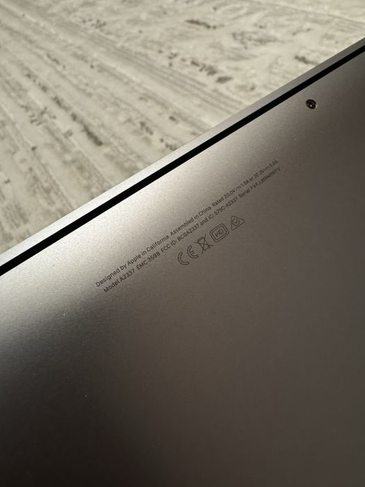 MacBook Air M1   8/256 gb