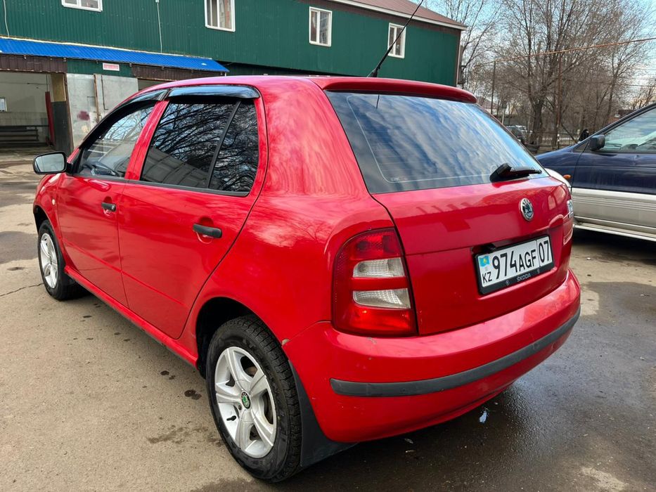 Шкода Фабия 2002