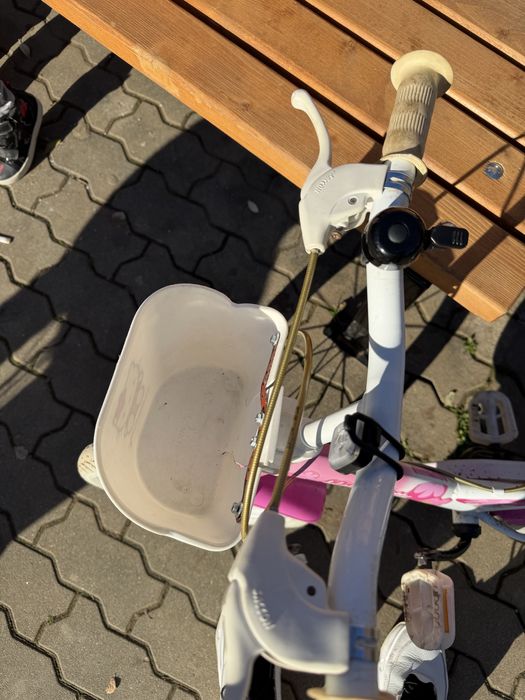 Колело за момиче 3-5г - с Hello Kitty