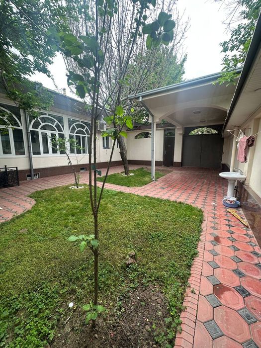 Кукча Дарвоза 5.хонали 2-соток Учаска Ховли Узок муддатга Берилади