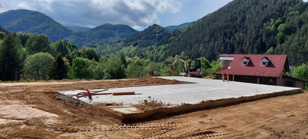 Inchiriere EXCAVATOR Sibiu, săpături excavator 3t, fundații, decopertări