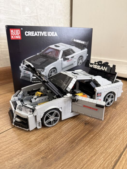 Lego,SKYLINE GTR R34(собранный)