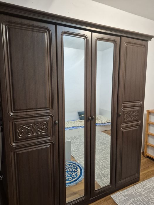 Продам хороший шифонер