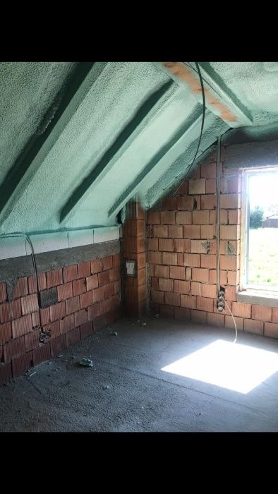 Izolatii cu spuma poliuretanica /Izolatie cu spuma poliuretanica