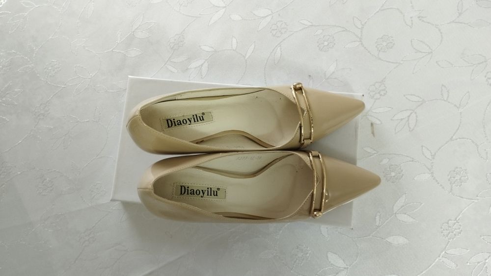 Продам туфли женские