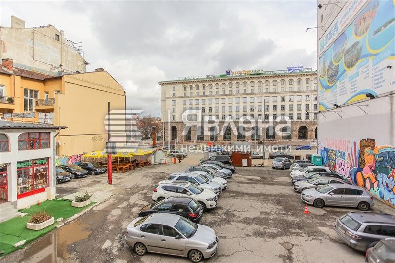 Продава се Офис в София, Център - 414 кв.м за 2054 €/кв.м - Снимка #3