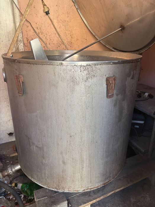 Продавам вана за мляко.