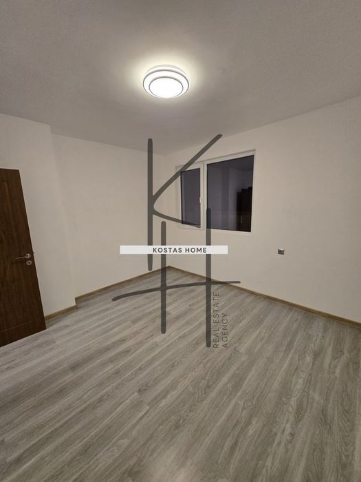 Продава се Четиристаен апартамент в Варна, Галата - 110 кв.м за 1020 €/кв.м - Снимка #6