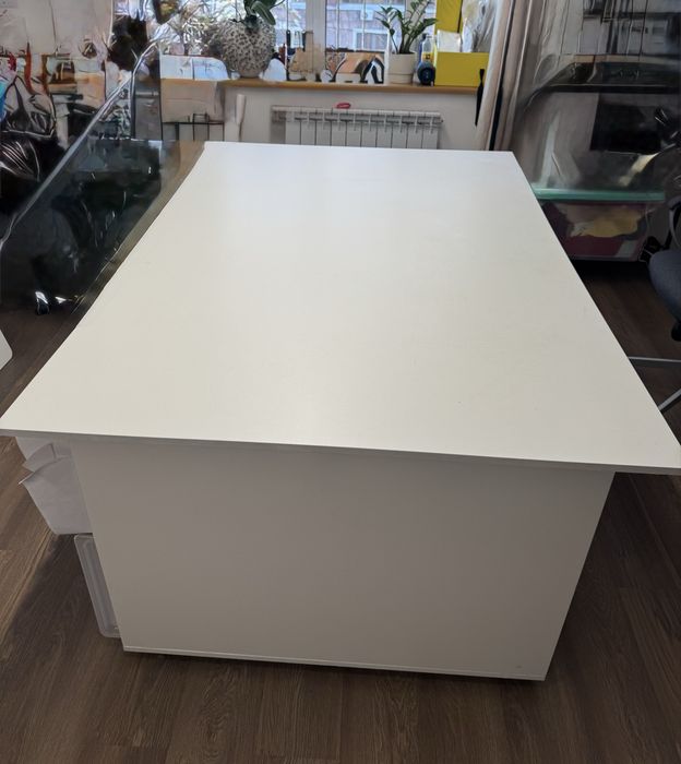 Продаётся раскройный стол + столешница