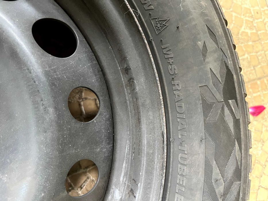 Jante cu anvelope iarna 205/60 R16