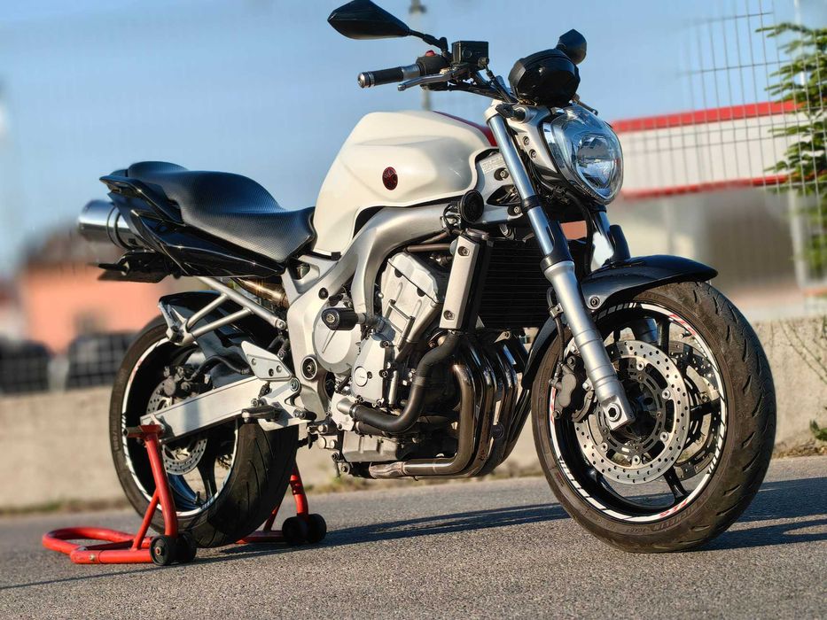 Yamaha FZ6 S2 600