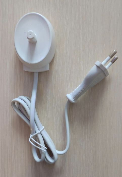 Oral b - Оригинално Зарядно/Поставка за Акумулаторна Четка за Зъби