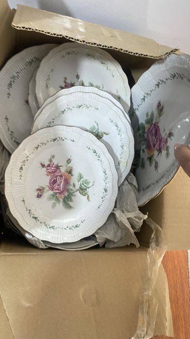 Продам столовый набор