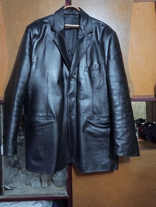 Продаётся кожаный пиджак