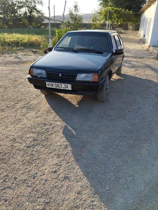 Лада 09 мошин сотилади