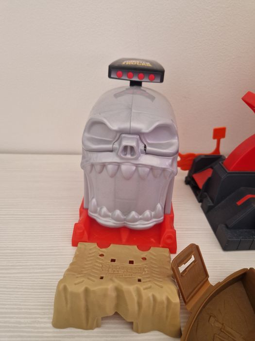 Писти Hot wheels