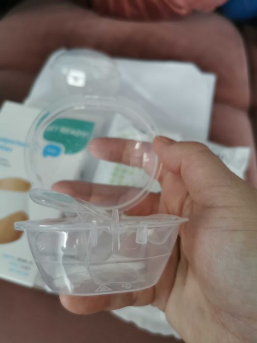 Pompa electrica de san Philips Avent si accesorii