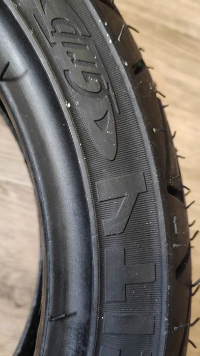 Мотошина новая .