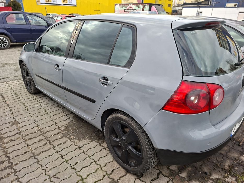 Vând VW Golf, V .19 TDi