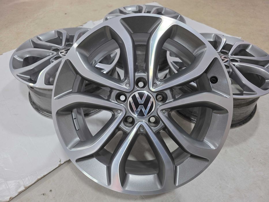 Jante 17 originale pt VW Passat T-Roc Skoda Kodiaq Karoq Octavia Superb 7J et48.5 5x112
