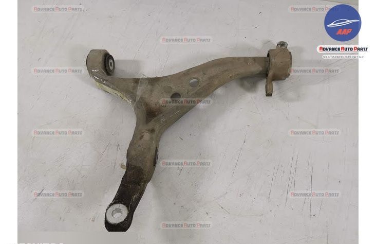 Ляв преден носач / Lqv Peren Nosach Mercedes-Benz M-Class W166 Оригина