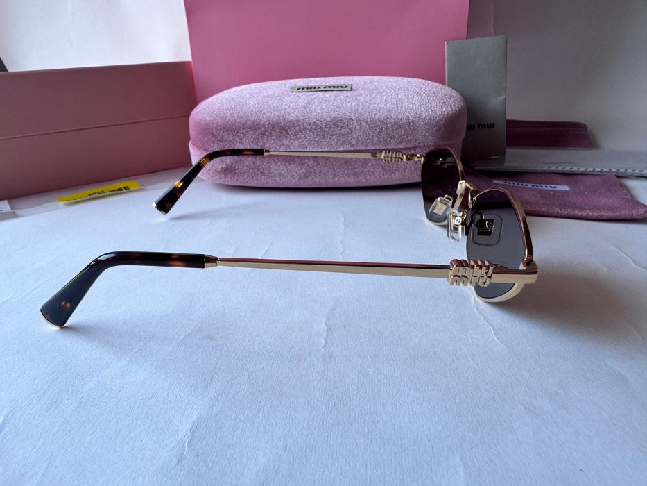 Ochelari de soare Miu Miu SMU56Z 56-17 145, Noi