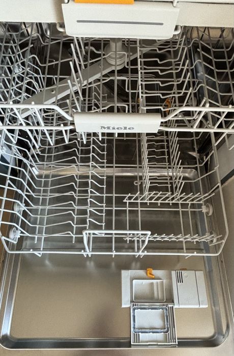 Съдомиялна Miele G 6202 SCU