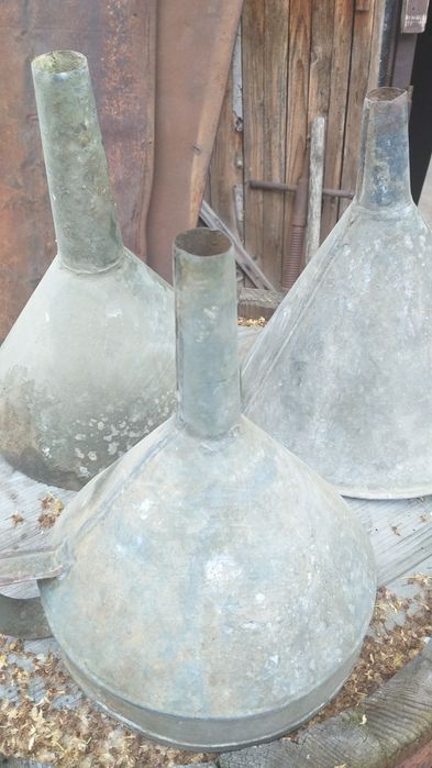 Pilnie din tablă motorină