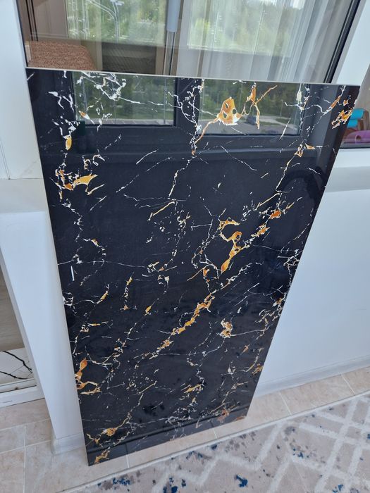 Керамогранитная плита. 2шт.