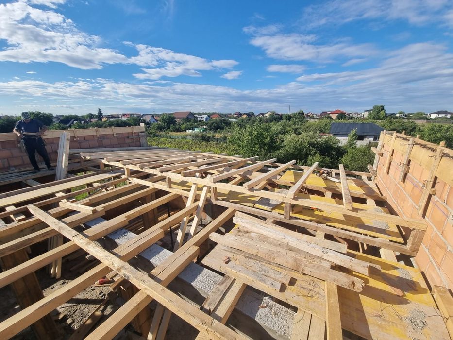 Echipa construcții-lucrari construcții