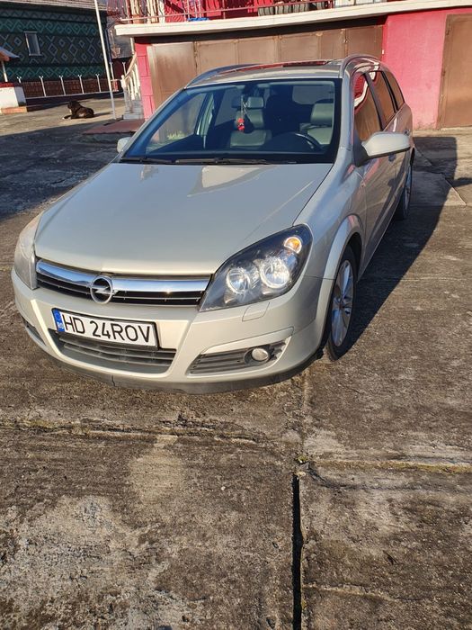 Opel Astra 1.9 CDTI 150 cp