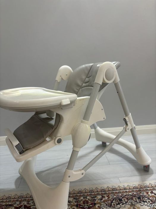 Продаю десткий стул