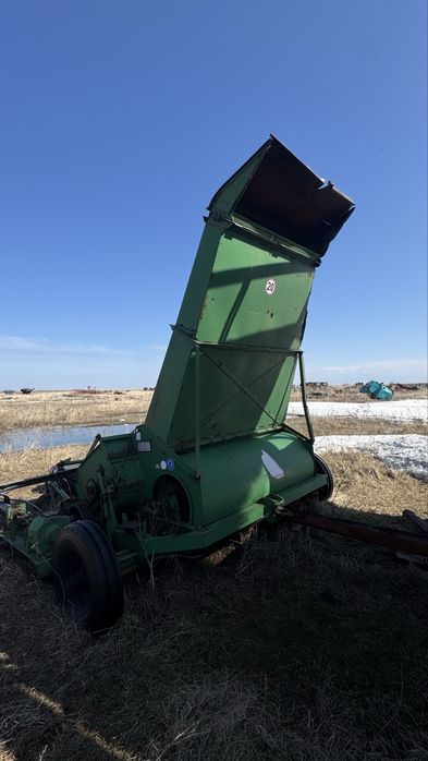 Продам Тайфун подборщик сена