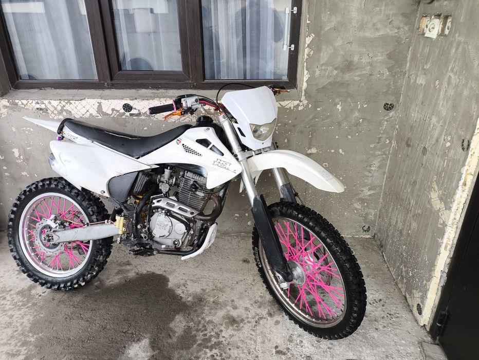 эндуро 250 кубов