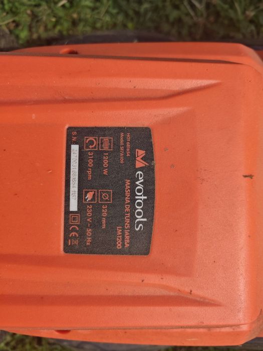 Vând mașină de tuns iarba electrica cu fir elEvotools LM1200