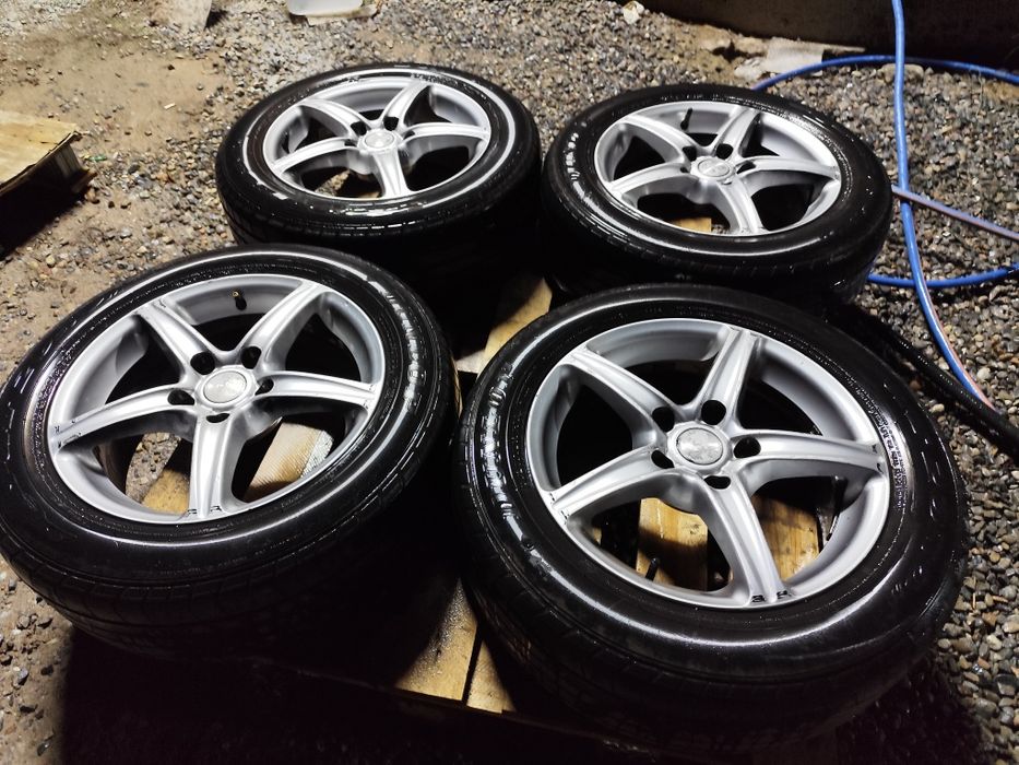 Срочно продам диски в изумительном состояний.