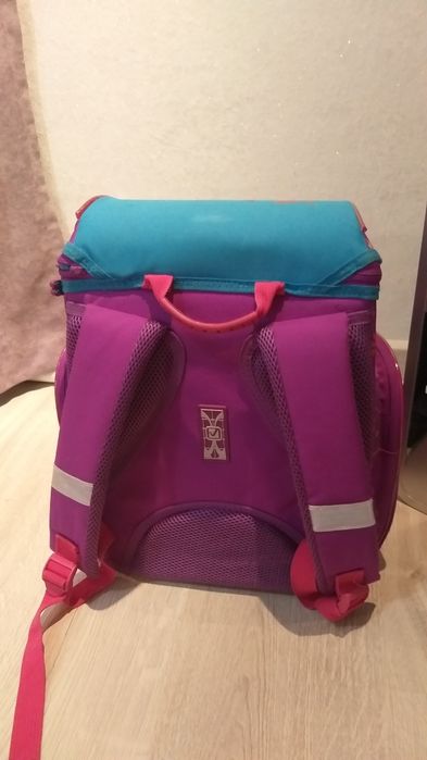 Школьный ранец для девочки