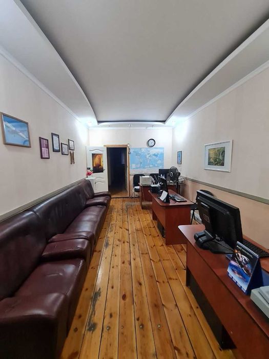 Продам раскрученную авиакассу с мебелью, техникой, сейфами