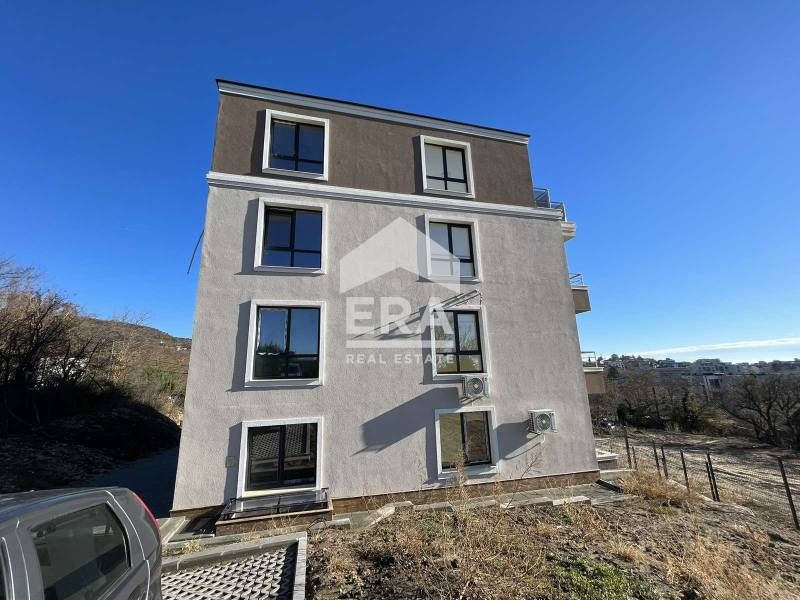 Продава се Офис в Варна, Изгрев - 91 кв.м за 1264 €/кв.м - Снимка #11