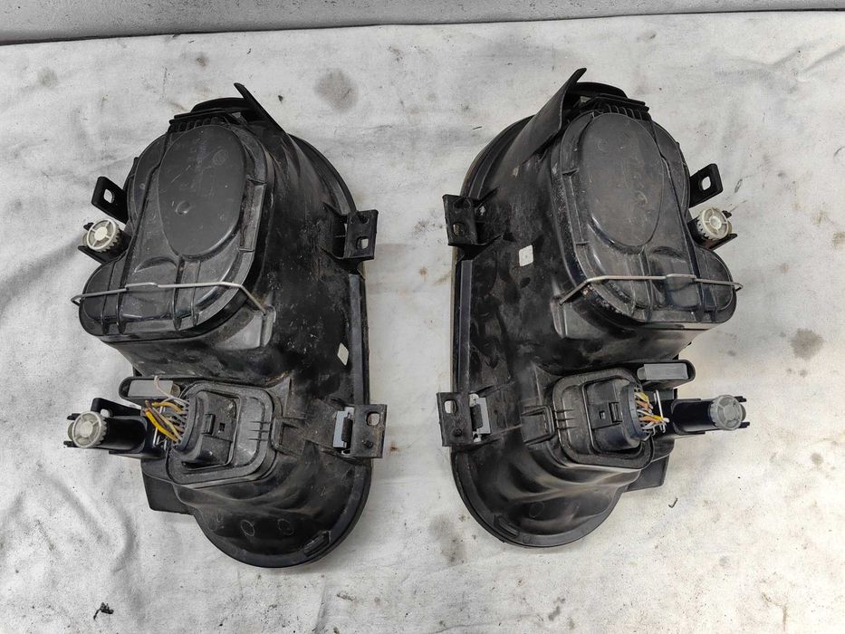 Оригинални фарове Vw Golf 4