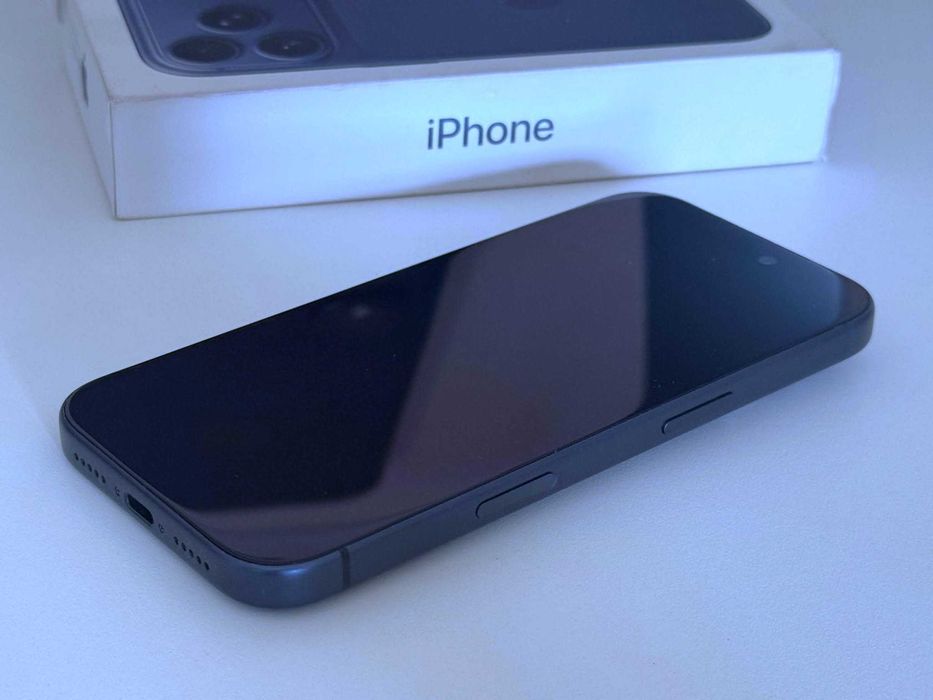 Бартер! iPhone 17 Pro Deep Blue (Син) 98% Батерия! (За части)