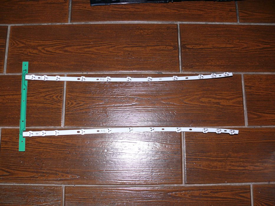 PIESE TV LED SKANTIC - VESTEL Model VES 315WNDS01 display spart