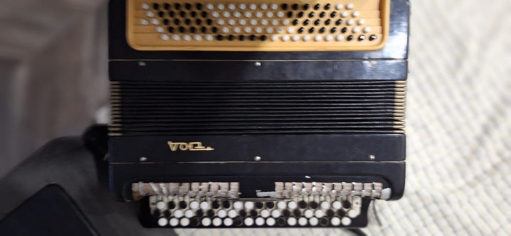 Продам баян Этюд