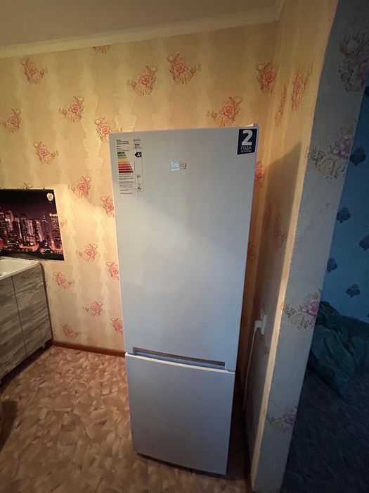 Продам холодильник