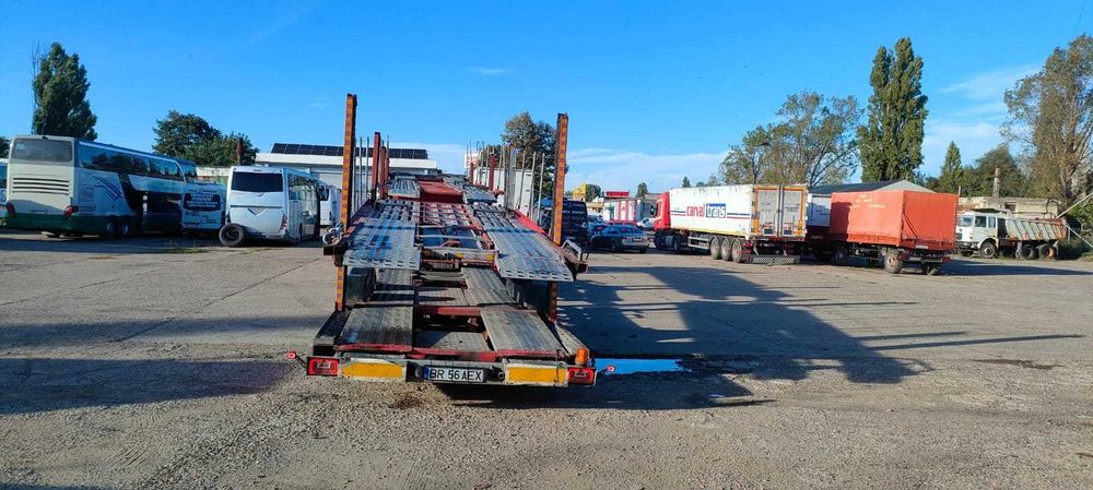 Transportor auto IVECO EuroCargo M152 , Platforma auto 8 pozitii