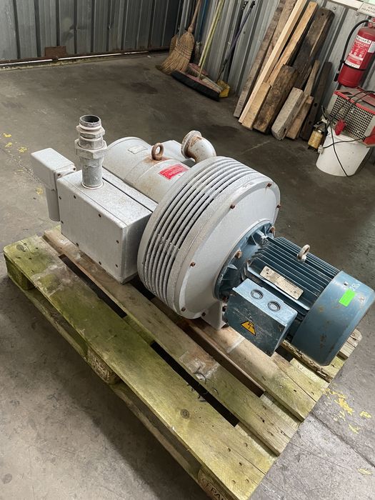 Суха вакуум помпа Rietschle