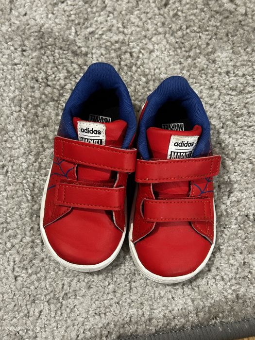 Vand adidasi copii cu model Spiderman