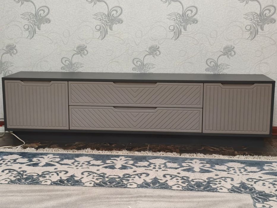 Тумба под телевизор